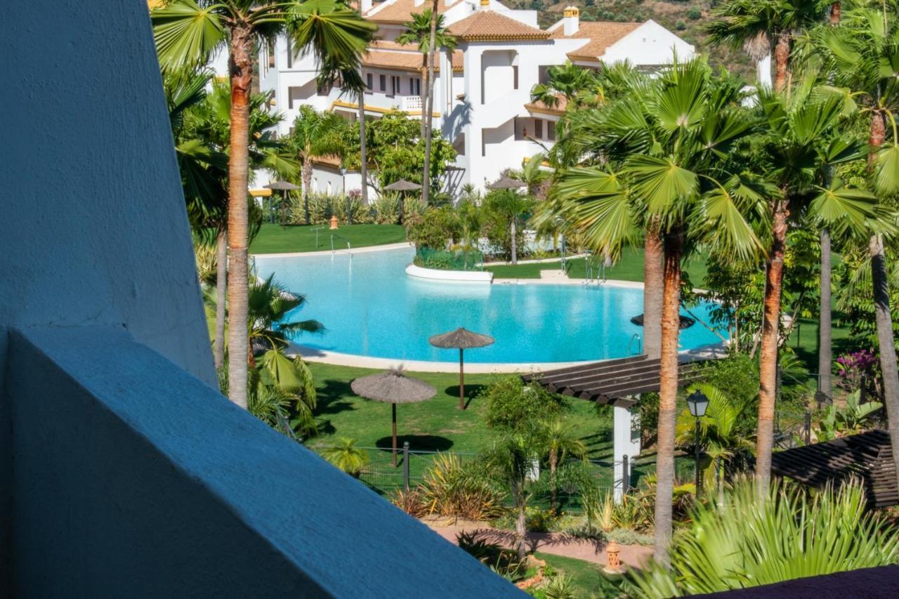 Апартаменты 2Br Calanova Grand Golf - Wifi/Ac/Pool Малага Экстерьер фото